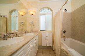 Colina 5E 2 bdr 2 Bath