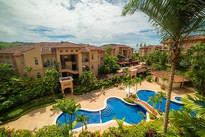 Bella Vista 2B 3 Bedr 3 1 2 Bath Pool View