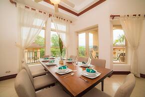 Bella Vista 2B 3 Bedr 3 1 2 Bath Pool View