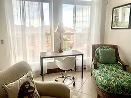 Bella Vista 2B 3 Bedr 3 1 2 Bath Pool View