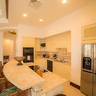 Bella Vista 2B 3 Bedr 3 1 2 Bath Pool View