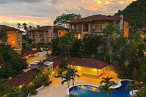 Bella Vista 2B 3 Bedr 3 1 2 Bath Pool View