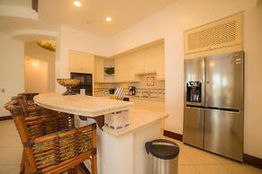 Bella Vista 2B 3 Bedr 3 1 2 Bath Pool View