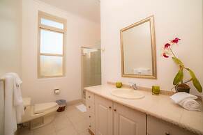 Bella Vista 2B 3 Bedr 3 1 2 Bath Pool View