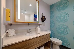 TRU BY Hilton Galveston