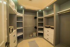 Bella Vista 4A 3 bdr 3 Bath Ocean View