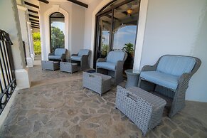 Casa Patron 6 bdr Private Home With Pool and Game Room