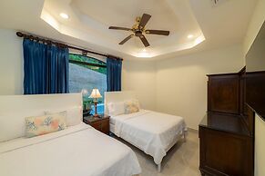 Casa Patron 6 bdr Private Home With Pool and Game Room