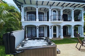 Casa Patron 6 bdr Private Home With Pool and Game Room