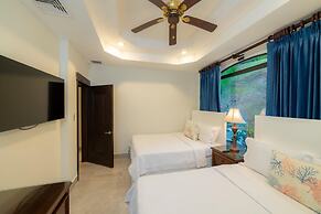 Casa Patron 6 bdr Private Home With Pool and Game Room