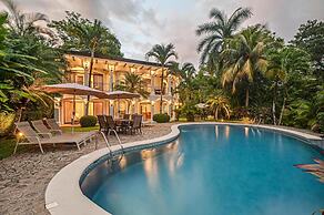 Casa Patron 6 bdr Private Home With Pool and Game Room