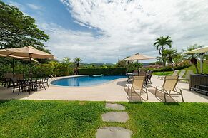 Casa Patron 6 bdr Private Home With Pool and Game Room