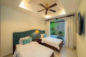 Casa Patron 6 bdr Private Home With Pool and Game Room