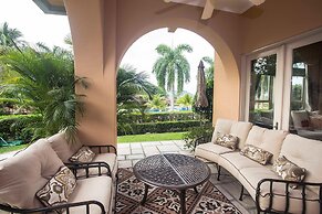 Bella Vista 3F- 3 bdr 3 1 2 Bath Family