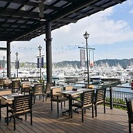 Bella Vista 3F- 3 bdr 3 1 2 Bath Family