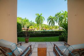 Bella Vista 3F- 3 bdr 3 1 2 Bath Family