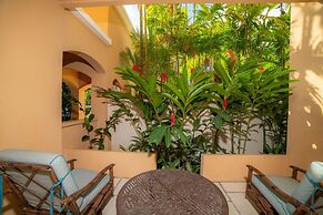 Bella Vista 3F- 3 bdr 3 1 2 Bath Family