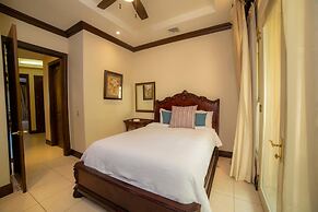 Bella Vista 3F- 3 bdr 3 1 2 Bath Family