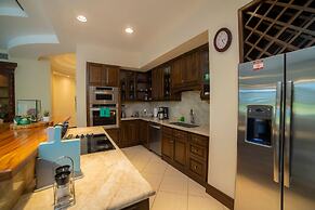 Bella Vista 3F- 3 bdr 3 1 2 Bath Family