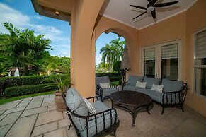 Bella Vista 3F- 3 bdr 3 1 2 Bath Family