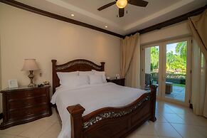 Bella Vista 3F- 3 bdr 3 1 2 Bath Family