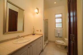 Bella Vista 2D - 3 bdr - 3 1 2 Bath