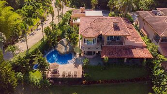 Casa Oasis in Playa Herradura