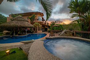 Casa Oasis in Playa Herradura