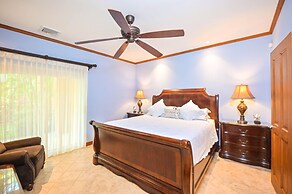 Veranda 1H - 3 bdr 3 Bath Family