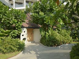 Mercure Rayong Lomtalay Villas & Resort