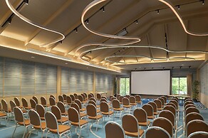 Mercure Rayong Lomtalay Villas & Resort