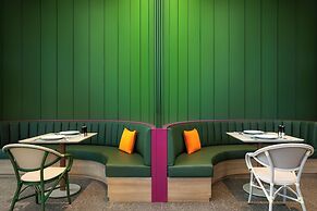 Mercure Rayong Lomtalay Villas & Resort