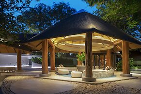 Mercure Rayong Lomtalay Villas & Resort