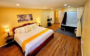Quiet Mind Lodge Retreat & Spa  Sequoias