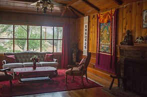 Quiet Mind Lodge Retreat & Spa  Sequoias