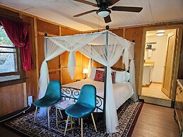 Quiet Mind Lodge Retreat & Spa  Sequoias