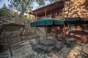 Quiet Mind Lodge Retreat & Spa  Sequoias