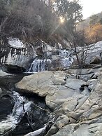 Quiet Mind Lodge Retreat & Spa  Sequoias