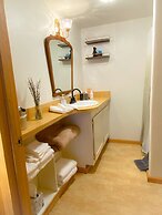 Quiet Mind Lodge Retreat & Spa  Sequoias