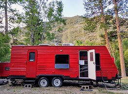 Quiet Mind Lodge Retreat & Spa  Sequoias
