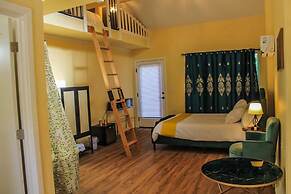 Quiet Mind Lodge Retreat & Spa  Sequoias