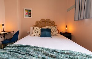 Mantur Metula by Selina