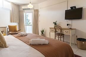 Mantur Metula by Selina