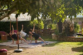 Mantur Metula by Selina