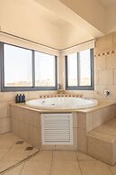 Mantur Metula by Selina