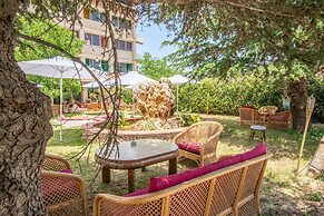 Mantur Metula by Selina