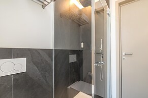 Icon H 204 Suite Micro-living