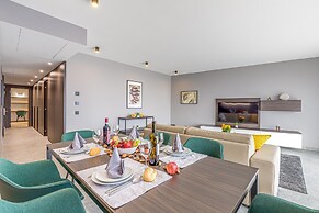 Icon H 502 Suite Business