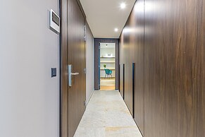 Icon H 502 Suite Business