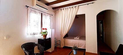 La Pérgola Habitaciones Rústicas